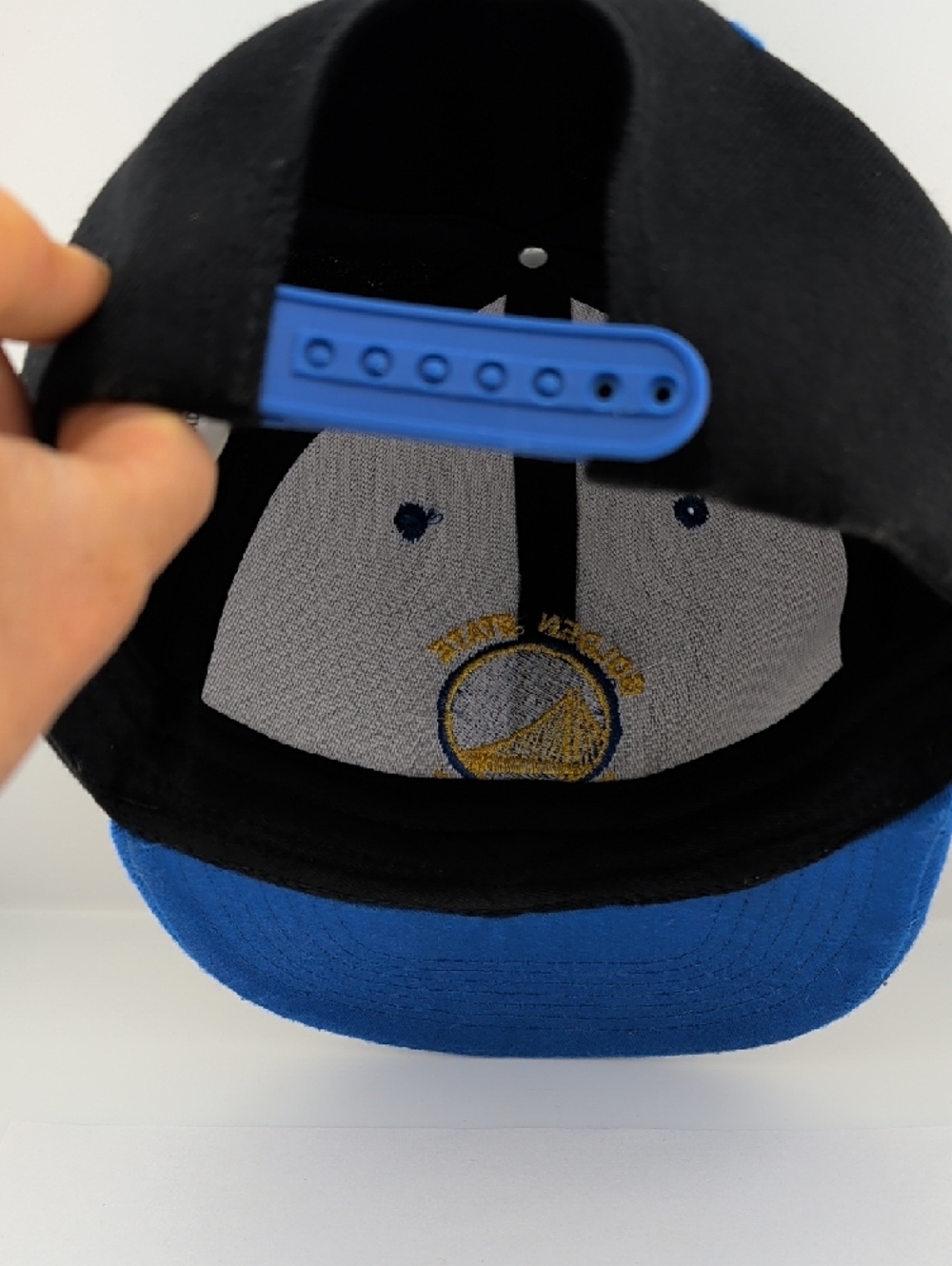 Golden State Warriors Black & Royal Blue Snapback Hat - Picture 2 of 9